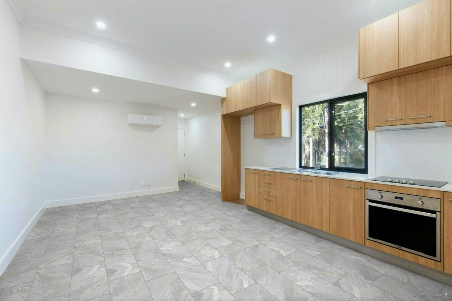 Capri 12x24&rdquo; Light Grey | In Home Stone